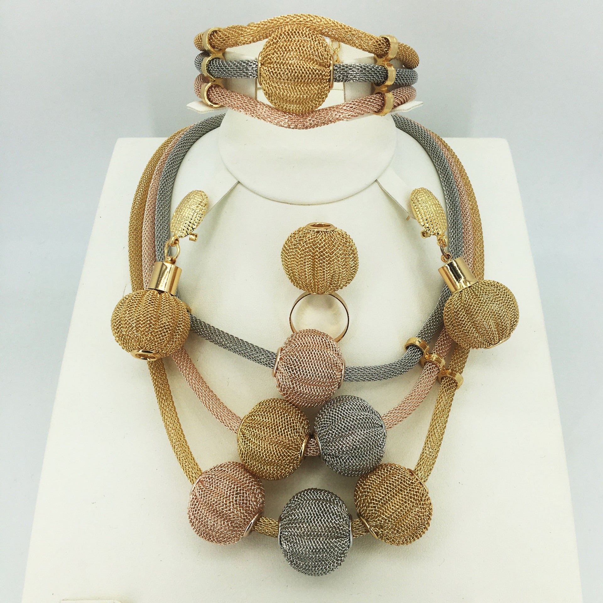 Fabiosa Jewelry Set