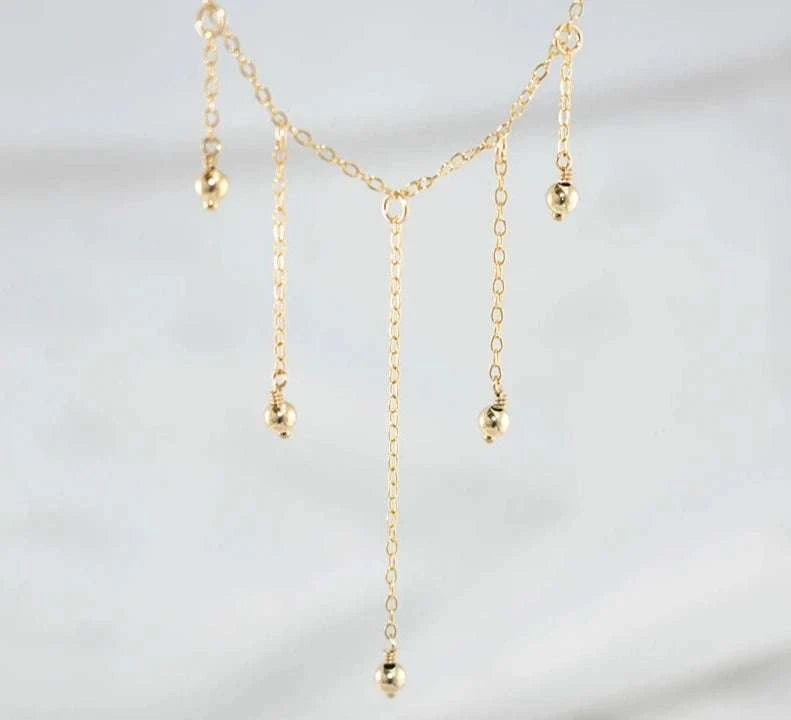 Mira Gold NecklaceSPECIFICATIONS
Metals Type: Gold filled
Item Weight: 1g
Gender: Women
Necklace Type: Pendant NecklacesChic ForeverMira Gold Necklace