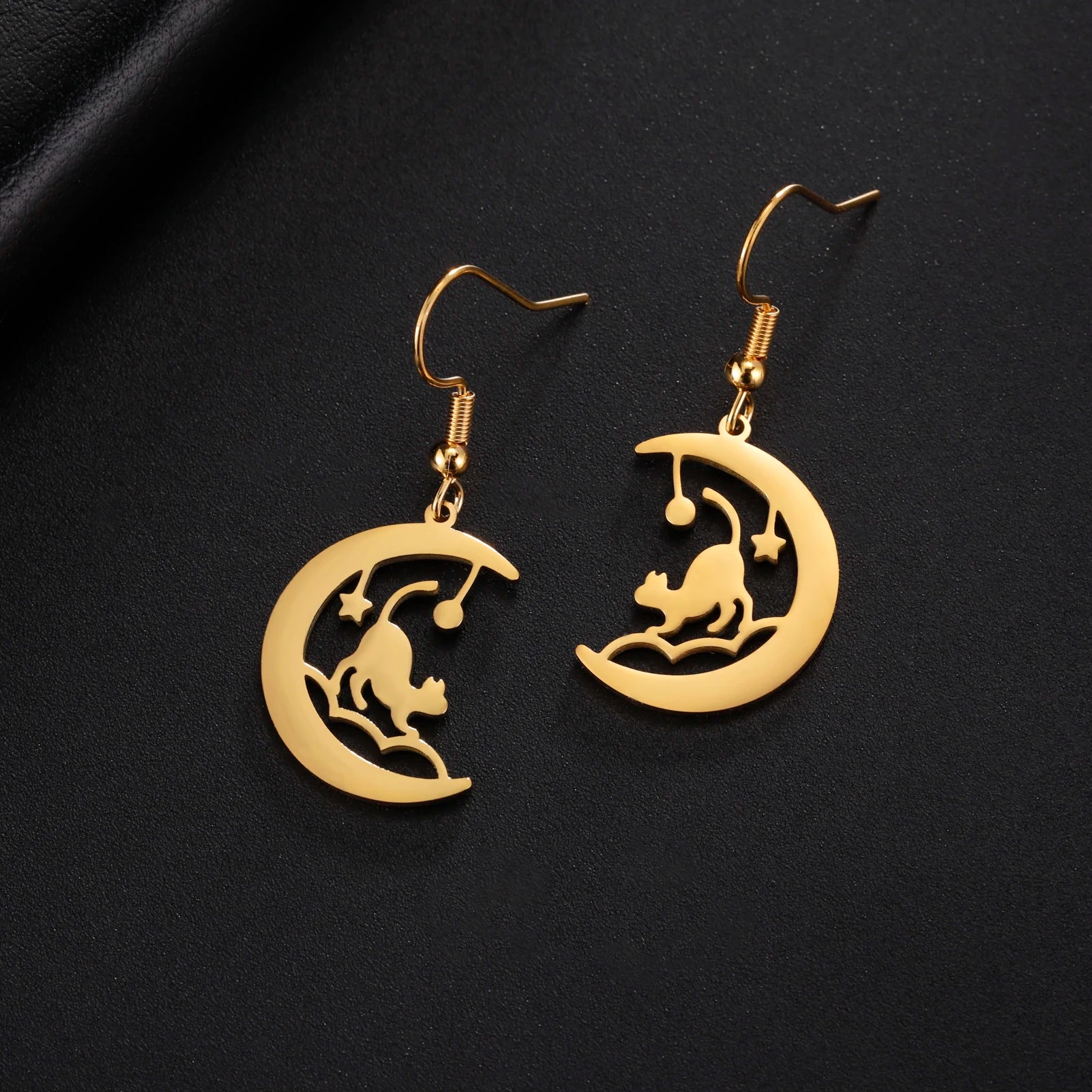 Cat EarringSPECIFICATIONS
Material: Metal
Metals Type: STAINLESS STEEL
Earring Type: drop earrings
Shape\pattern: Animal
Color: Gold Color/Steel Color
Quantity: 1pcs
Feature: NChic ForeverCat Earring