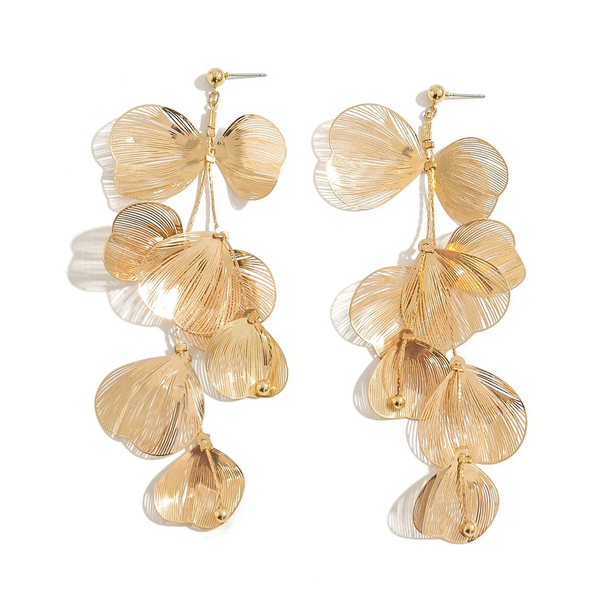 Flower Petal EarringsSPECIFICATIONS
Metals Type: Copper Alloy
Earring Type: drop earrings
Shape\pattern: RoundMaterial: CopperQuantity: 1Pair
Color: Gold/Sliver ColorSize: As Picture SizChic ForeverFlower Petal Earrings