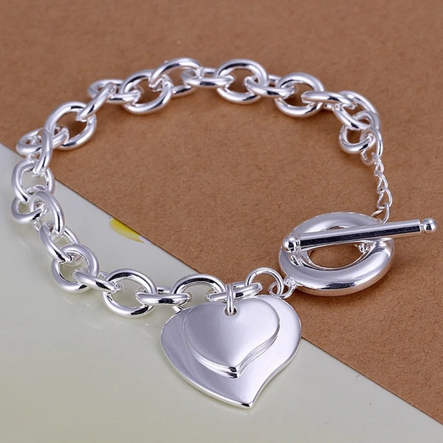 Melisa BraceletSPECIFICATIONS
Metal Stamp: 925,Sterling
Metals Type: silver
Certificate: YES
Item Weight: 10g
Item Type: BRACELETS
Diameter: 20CM length
Shape\pattern: Geometric
STChic ForeverMelisa Bracelet