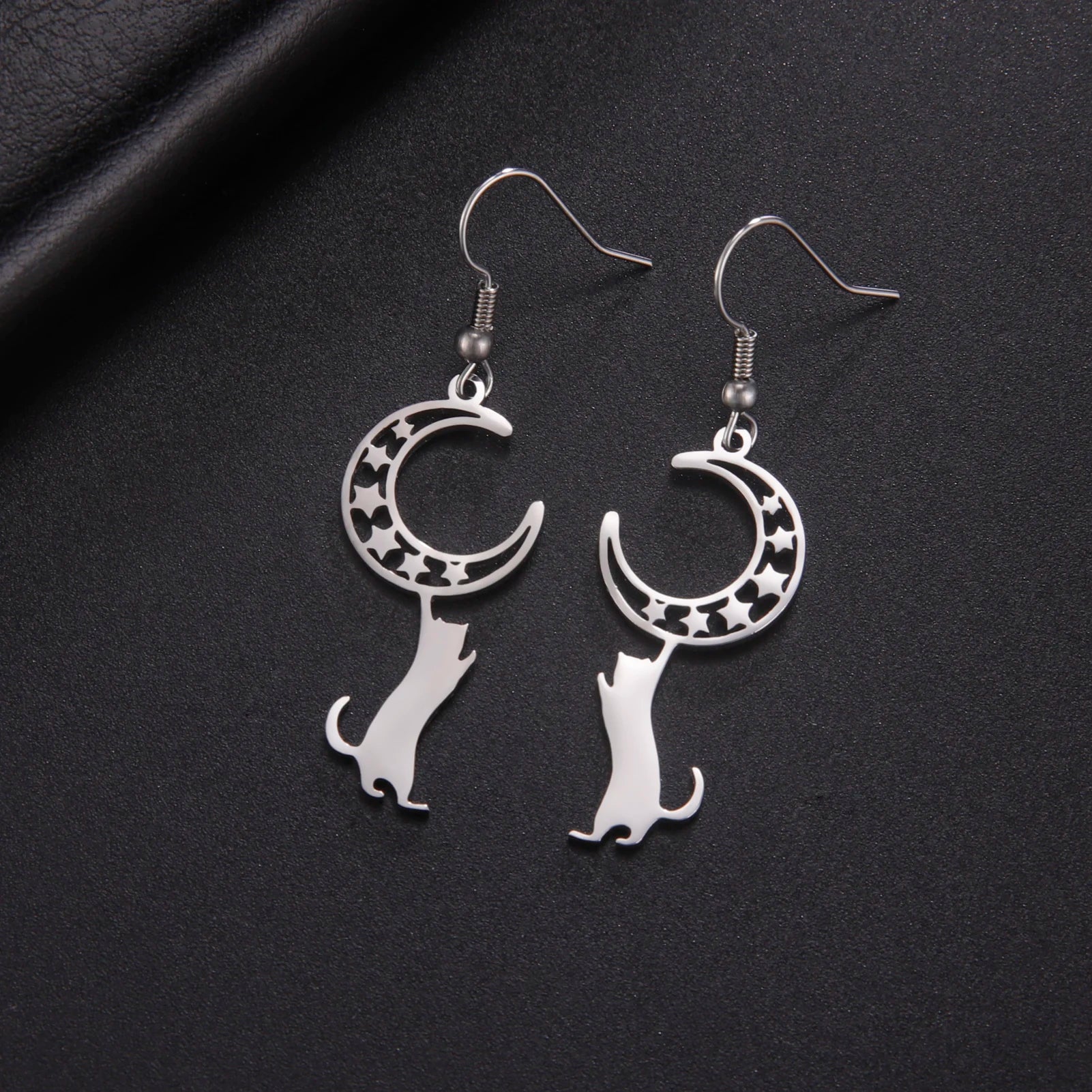 Cat EarringSPECIFICATIONS
Material: Metal
Metals Type: STAINLESS STEEL
Earring Type: drop earrings
Shape\pattern: Animal
Color: Gold Color/Steel Color
Quantity: 1pcs
Feature: NChic ForeverCat Earring