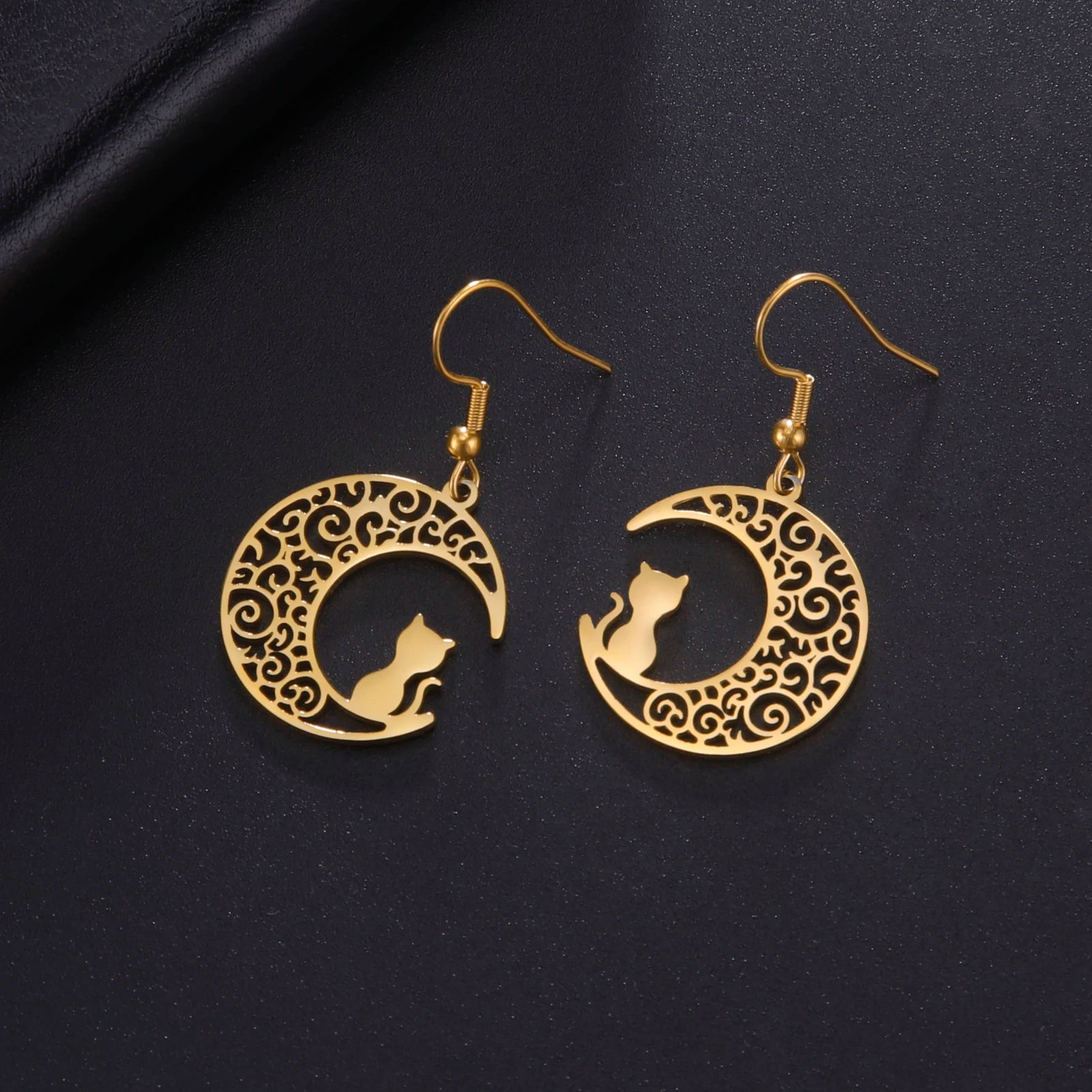 Cat EarringSPECIFICATIONS
Material: Metal
Metals Type: STAINLESS STEEL
Earring Type: drop earrings
Shape\pattern: Animal
Color: Gold Color/Steel Color
Quantity: 1pcs
Feature: NChic ForeverCat Earring