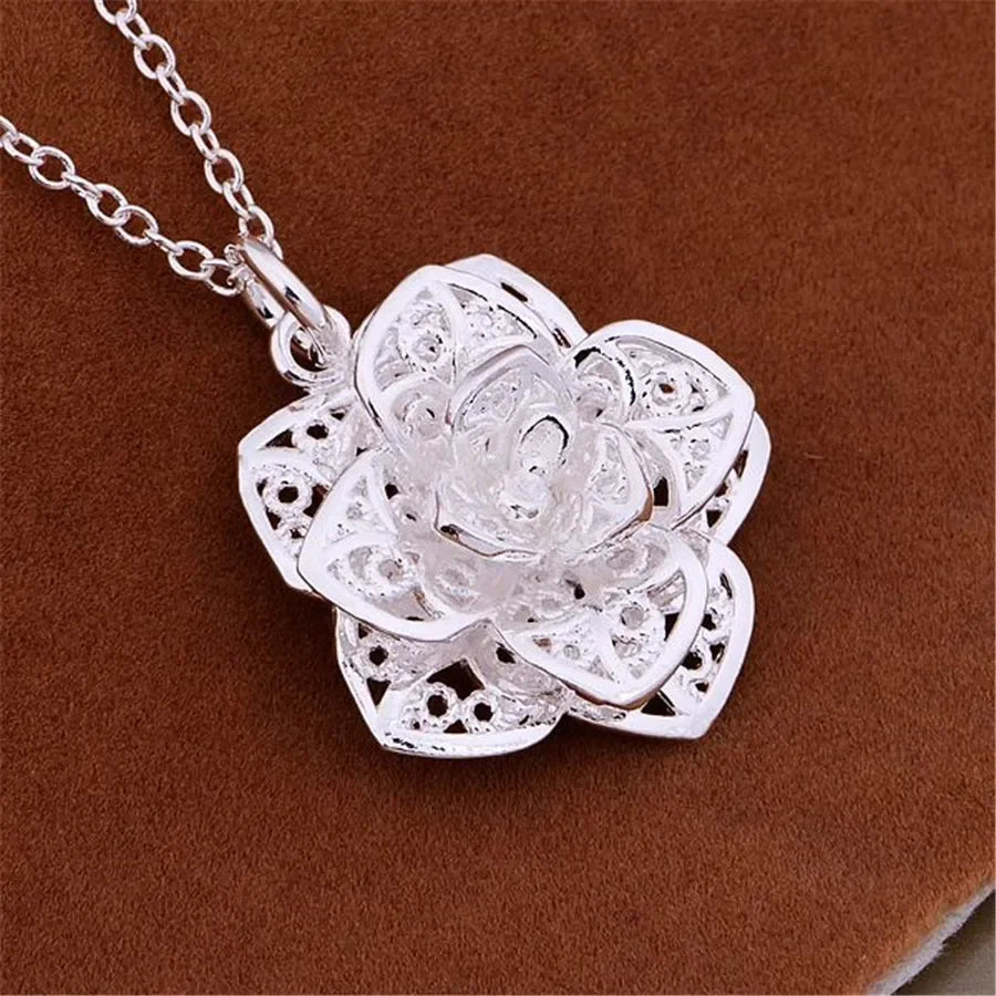 Flowers NecklaceSPECIFICATIONS
Metal Stamp: 925,Sterling
Item Type: PENDANTS
Item Weight: 7g
Metals Type: silver
Shape\pattern: plantChic ForeverFlowers Necklace